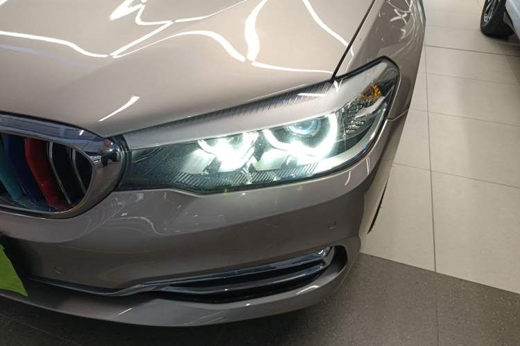 Used BMW 5 Series 2019 Facelifted 525Li Luxury Package
