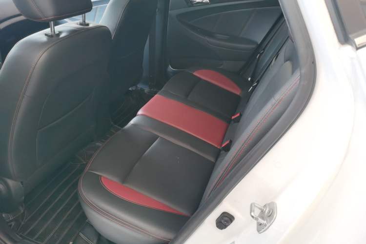 Used CHANGAN Eado 2015 1.6L Automatic Junku Model China V Standard
