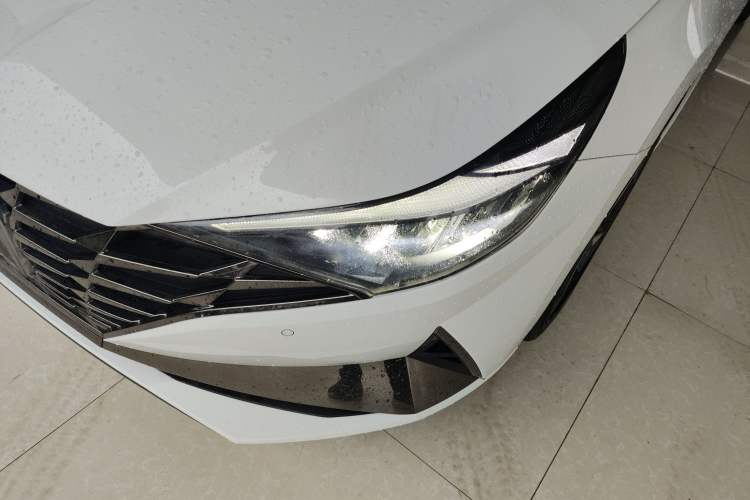 Used Hyundai Elantra 2021 1.5L CVT LUX Prestige Edition Left Front Headlight