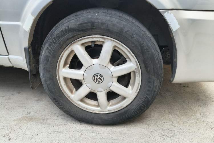 Used Volkswagen Jetta 2012 1.6L Collector's Edition Right Front Wheel Hub