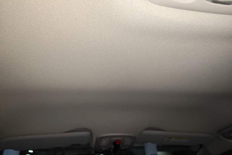 Used Citroen C4 Sega 2016 1.6L Manual Luxury Model Headliner