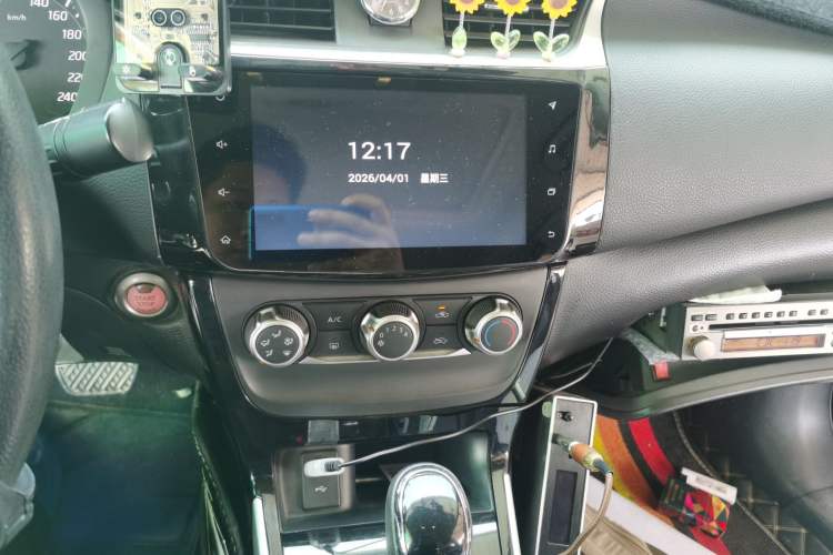 Used Nissan Sylphy 2019 1.6XV CVT Smart Connect Luxury Edition China V Standard Audio And AC Panel