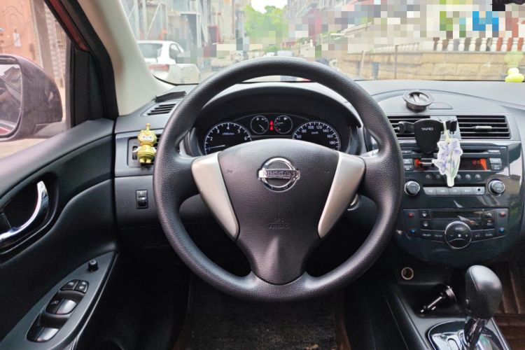 Used Nissan Tiida 2011 1.6L CVT Smart Version