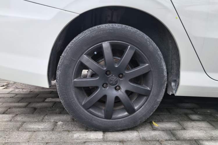 Used Peugeot 308 2014 Enjoy Edition Classic 1.6L Manual YouShang Model Right Rear Wheel Hub