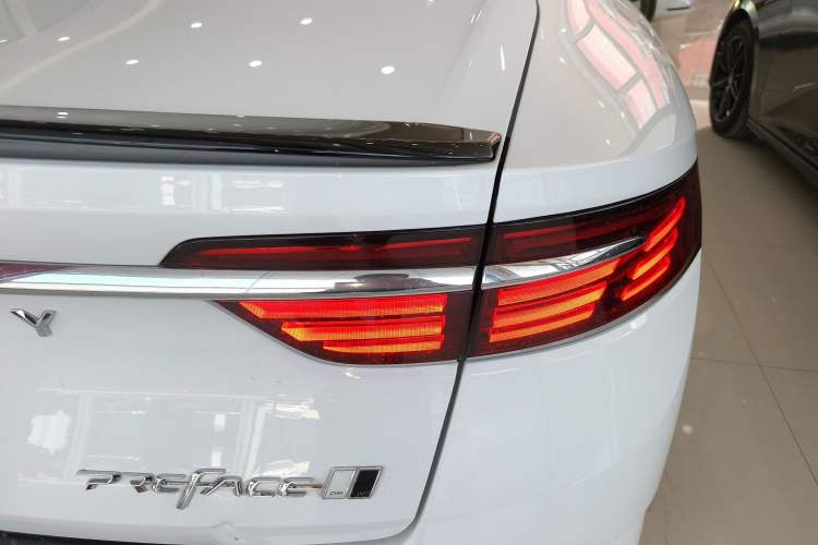 Used Geely Auto Preface 2025 Dongfang Yao 1.5TD Kunlun Edition