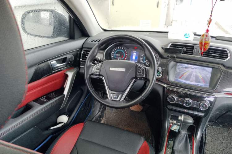 Used Haval H2 2017 Blue Label 1.5T Automatic Two-Wheel Drive Luxury Model Steering Wheel