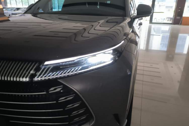 Used BYD Frigate 07 2023 DM-i 100KM Flagship Model Left Front Headlight