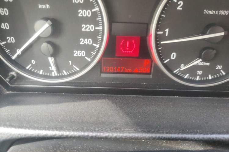 Used BMW 3 Series 2011 320i Convertible Coupe
