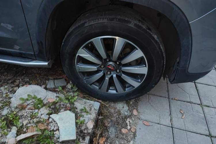 Used Roewe RX8 2018 30T Smart Connectivity Four-Wheel Drive Flagship Edition