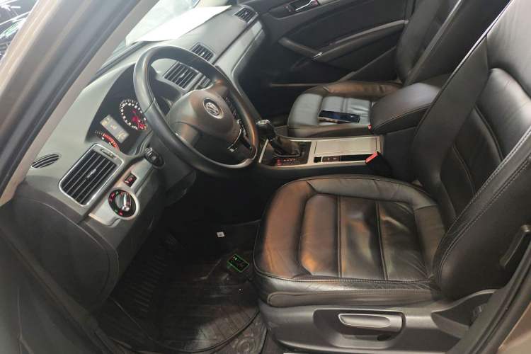 Used Volkswagen Passat 2014 1.8TSI DSG Prestige Edition
