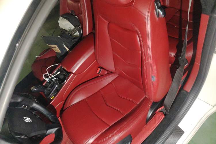 Used Maserati GranTurismo 2007 4.2L Standard Edition Left Front Seat
