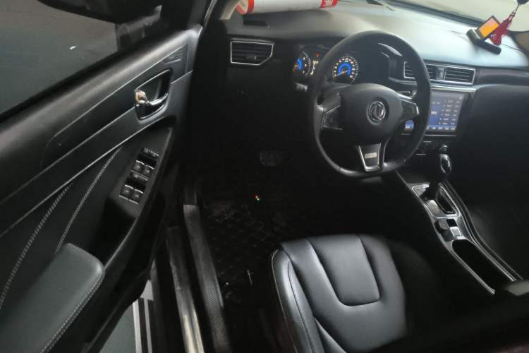 Used Dongfeng Fengon 580 2017 1.5T CVT Luxury Model
