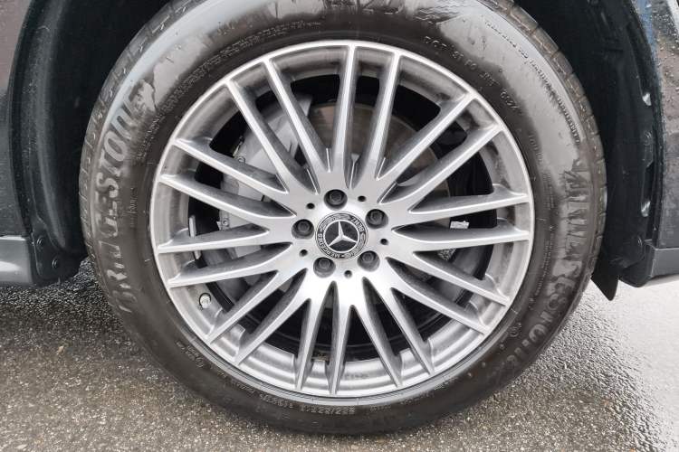 Used Mercedes-Benz GLC 2024 GLC 300 L 4MATIC Dynamic Edition 5-seater
