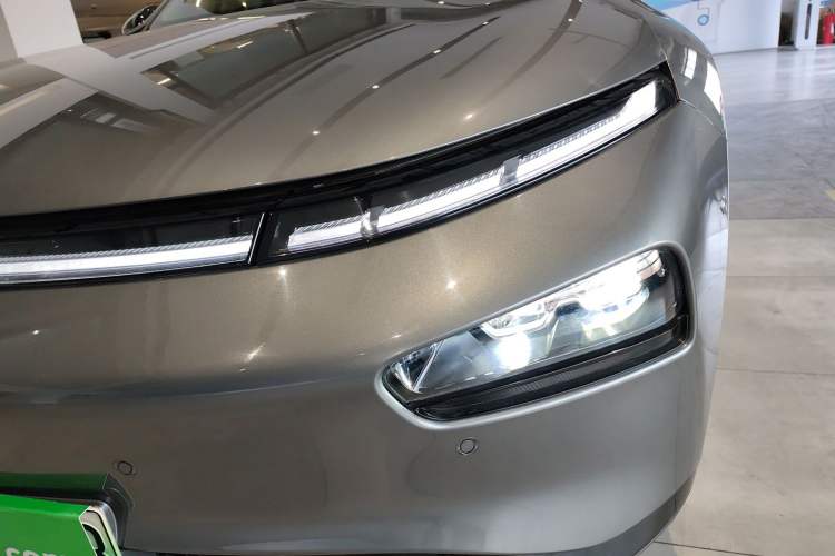 Used XPeng P7 2021 670E Pengyi Edition
