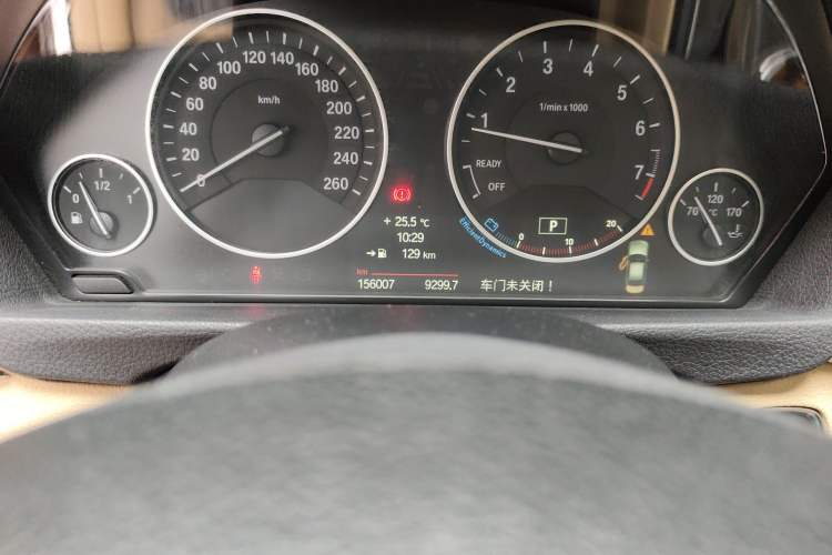 Used BMW 3 Series 2013 328Li Luxury Design Package Odometer Close Up