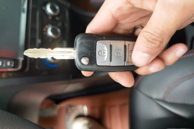 Used Dongfeng Fengon 370 2016 1.5L Manual Elite Travel Edition 7 Seats
