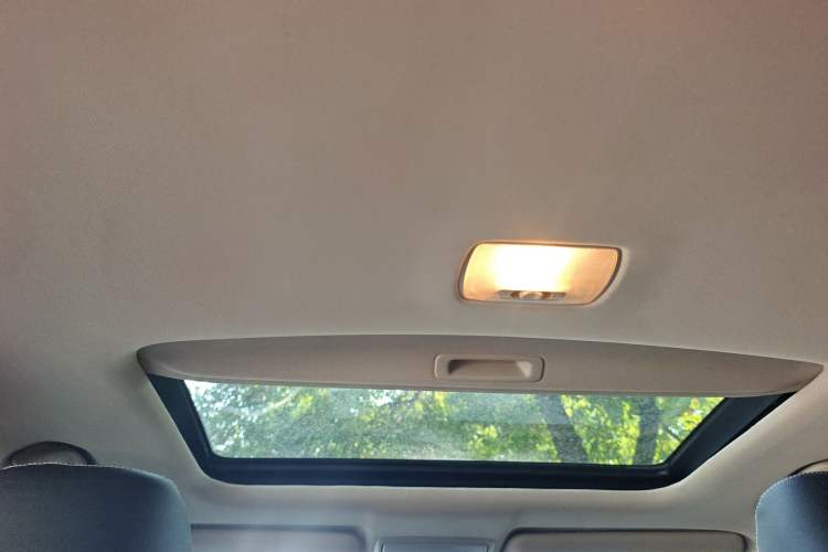 Used Honda CR-V 2015 2.0L two-wheel drive Fashion Edition