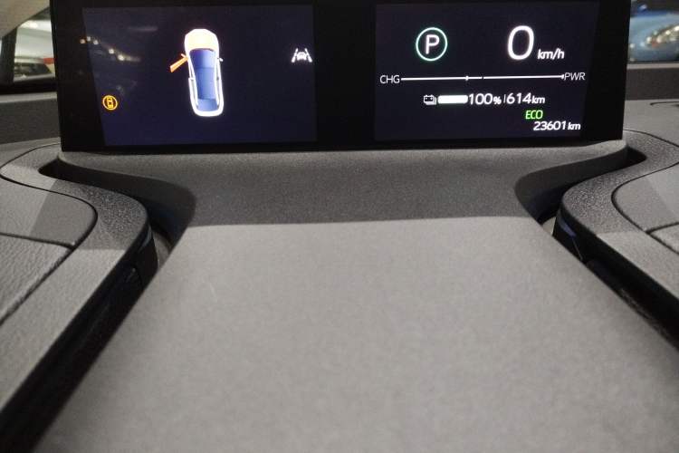 Used Toyota bZ3 2023 616 km Long-Range Premium
