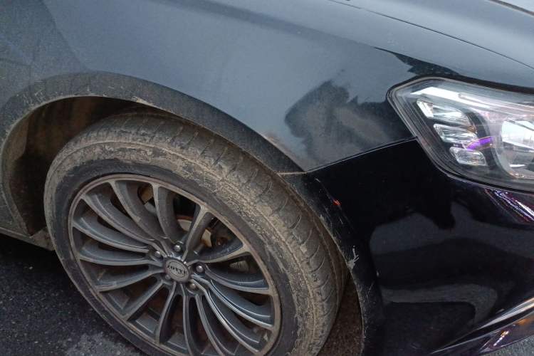 Used Zotye Z700 2018 Z700H 1.8T DCT Luxury Model Right Front Wheel Hub