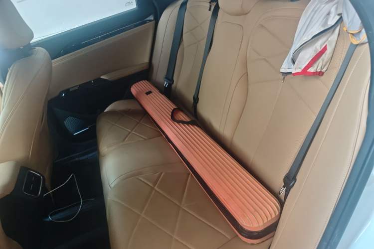 Used Geely Galaxy L6 2023 60km PLUS Left Rear Seat