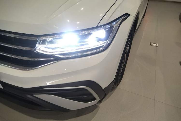 Used Volkswagen Tiguan L 2024 300TSI Automatic Two-Wheel Drive Smart Edition
