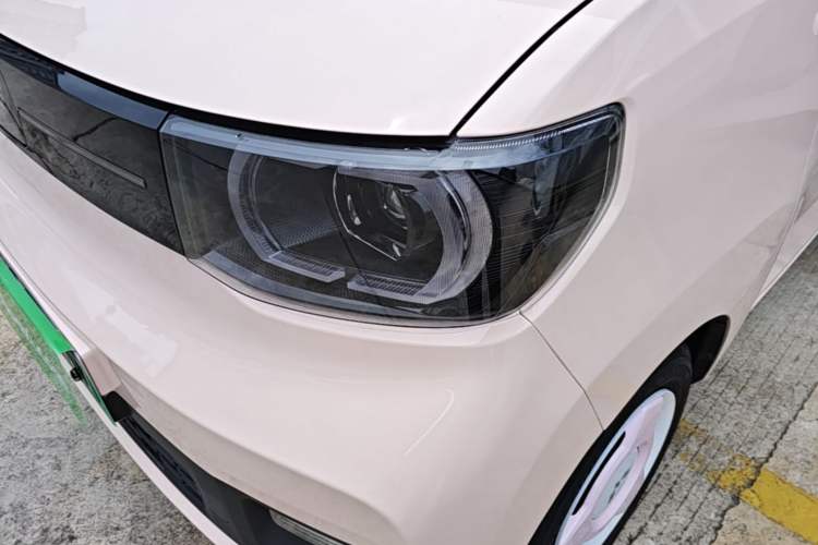 Used Wuling Hongguang MINIEV 2022 Macaron Premium Model – Lithium Iron Phosphate
