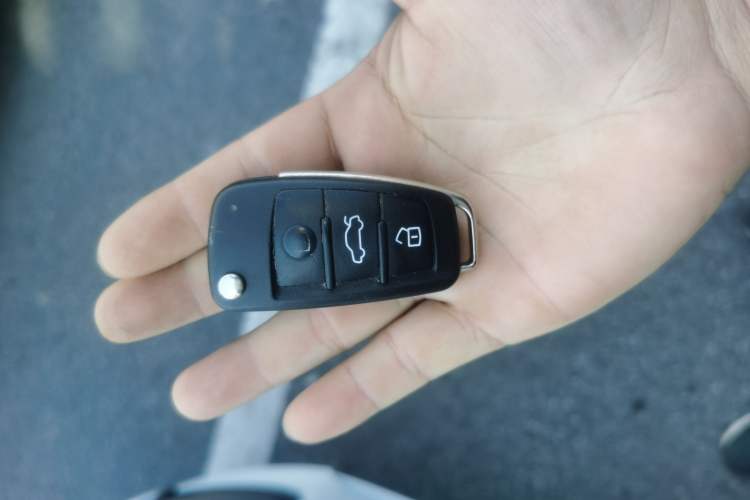 Used Audi Q3 2015 35 TFSI Comfort Model Interior 1