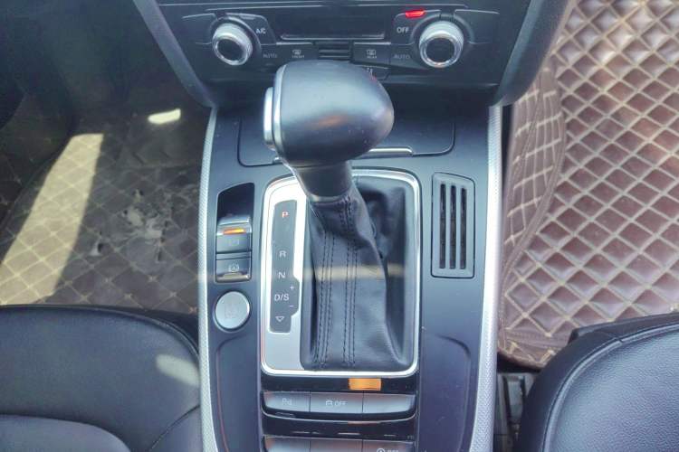 Used Audi A5 2016 Restyled Sportback 45 TFSI Comfort Version Gear Lever