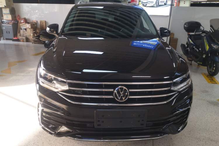 Used Volkswagen Tiguan L 2024 330TSI Automatic Two-Wheel Drive R-Line Enhanced Edition Front