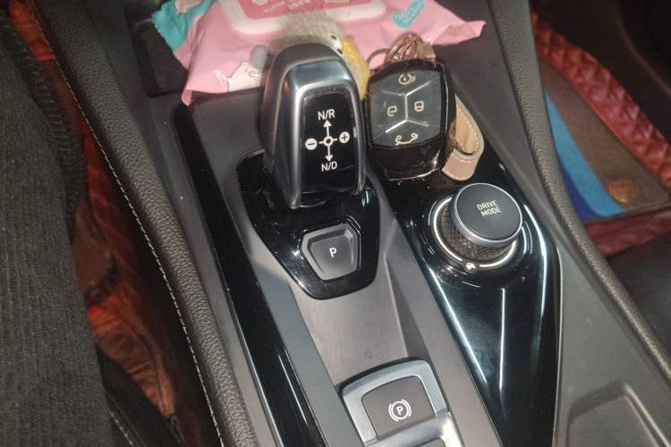 Used Lynk & Co 03 2021 1.5TD DCT JingPlus Gear Lever