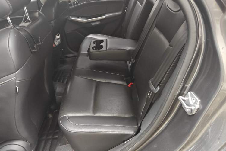 Used Ford Escort 2015 1.5L Automatic Fashion Model
