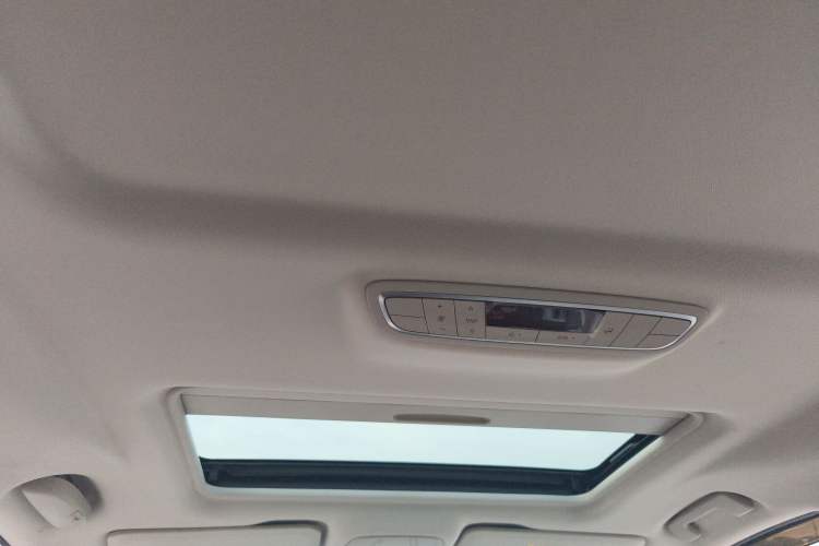 Used Buick GL8 2017 ES 28T Comfort Model China V Standard