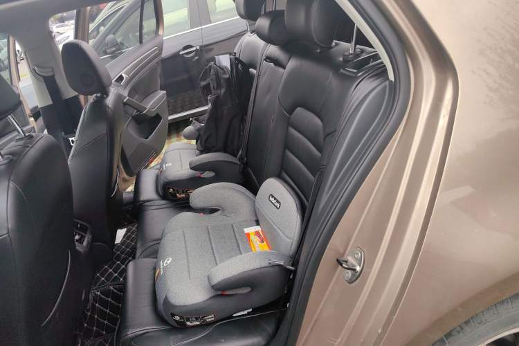 Used Volkswagen Golf 2014 1.4TSI Automatic Luxury Model Left Rear Seat