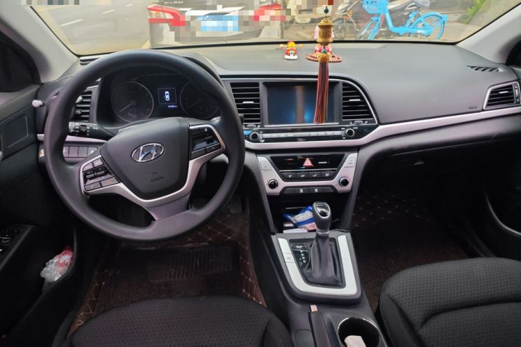 Used Hyundai Elantra (6th Generation / Lingdong) 2016 1.6L Automatic ZhiXuan – Elite Version Center Console