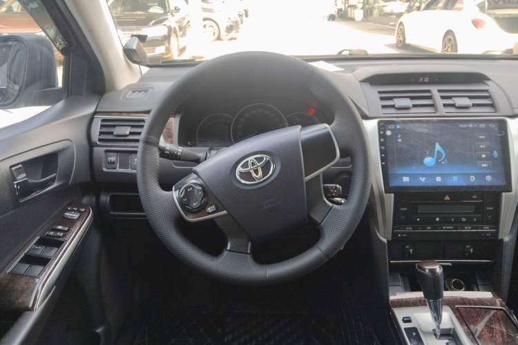 Used Toyota Camry 2015 2.0G Premier Edition Steering Wheel