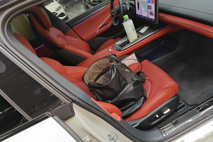 Used Xiaomi Auto SU7 2024 Rear-Drive Long-Range Intelligent Driving Version