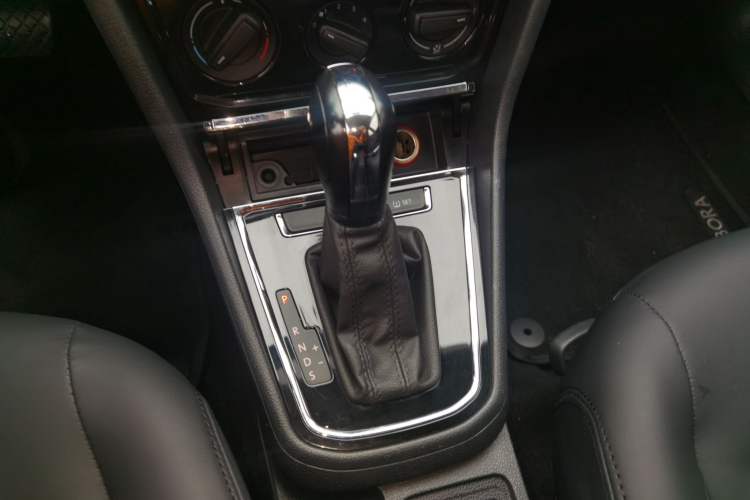 Used Volkswagen Bora 2019 Facelift Bora·Legend 1.5L Automatic Fashion Edition China VI Standard Gear Lever