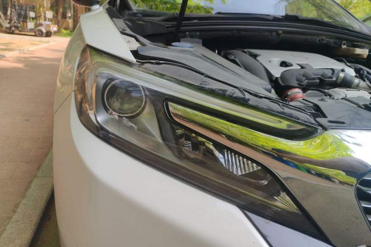 Used DS 6 2014 1.6T Elegant Version THP160 Right Front Headlight