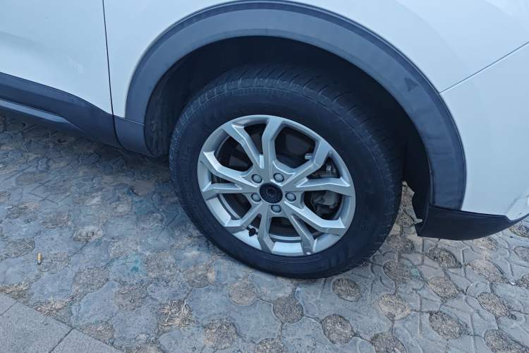 Used Haval H2s 2018 Red-Label 1.5T Manual Comfort Model
