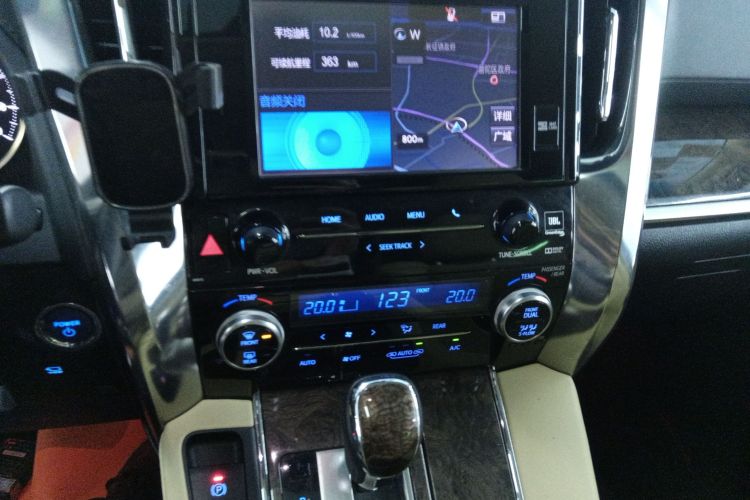 Used Toyota Alphard 2019 Dual-Engine 2.5L Luxury Edition
