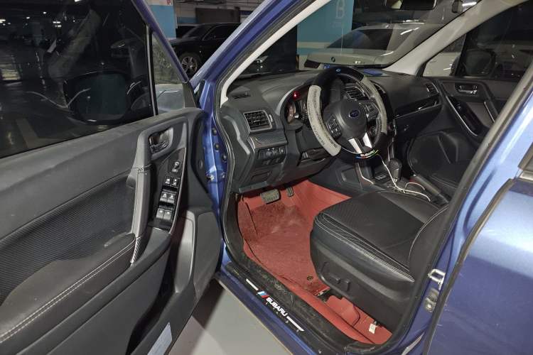 Used Subaru Forester 2016 2.0i Luxury Navigation Edition
