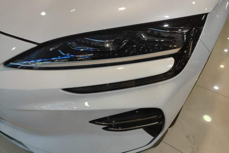 Used BYD Song PLUS New Energy 2024 Honor Edition EV 520km Luxury Model
