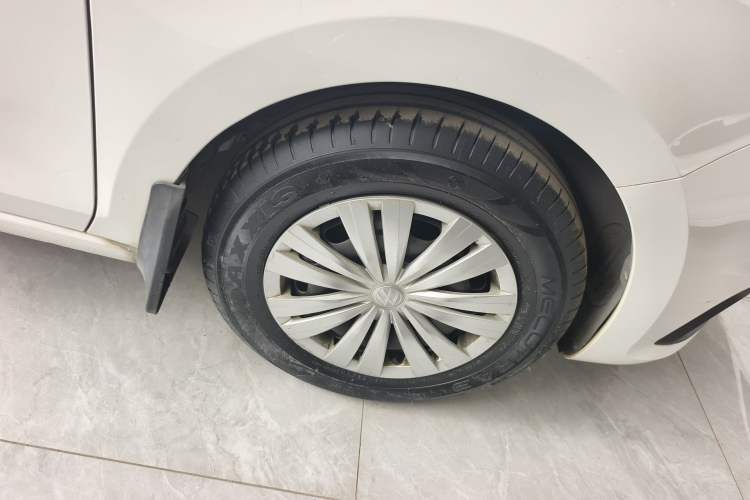 Used Volkswagen Santana 2021 1.5L Automatic Fashion Edition Right Rear Wheel Hub