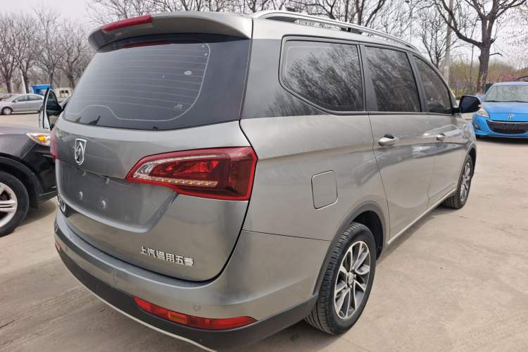 Used Baojun 730 2019 1.5L Manual Fashion Model 7-seater China VI
