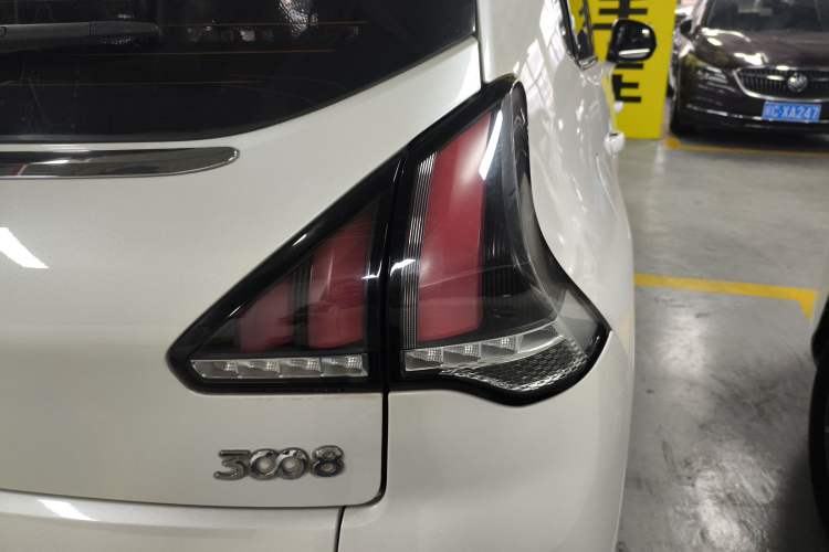 Used Peugeot 3008 2018 2.0L Automatic Classic Edition