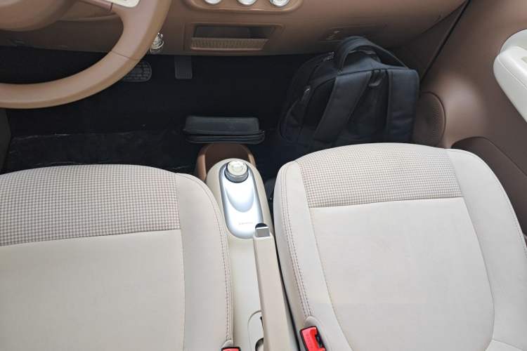 Used Wuling Hongguang MINIEV 2025 Four-Door Version Advanced Edition
