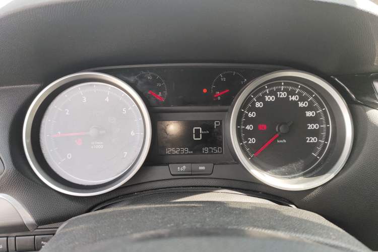 Used Peugeot 408 2014 1.8L Automatic Luxury Edition
