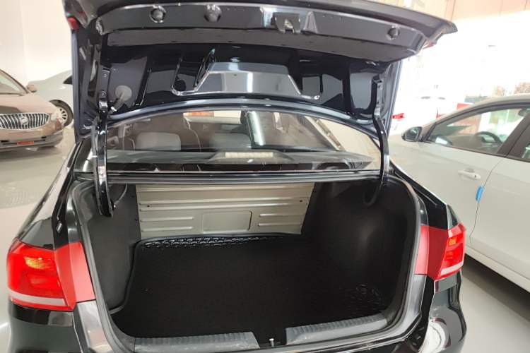 Used Volkswagen Santana 2015 1.4L Manual Fashion Edition
