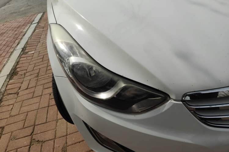 Used Hyundai Elantra (5th Generation / Langdong) 2012 1.6L Manual Leading Model Right Front Headlight