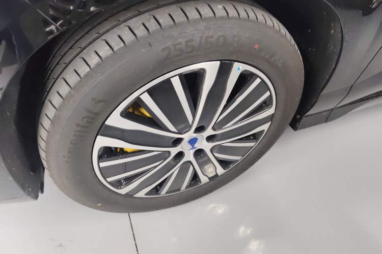 Used Denza N8L 2025 Model Zunrong Model
